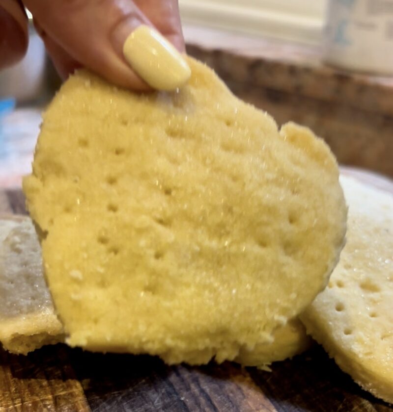 3 ingredient all butter shortbread. Simple shortbread.